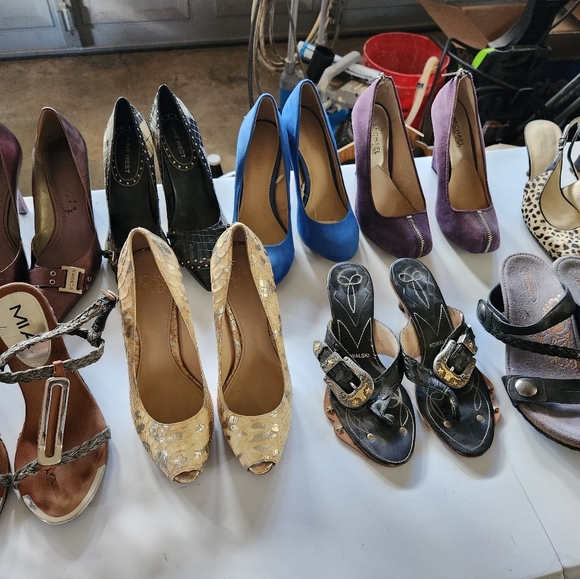 Shoes - Picture 2 of 15